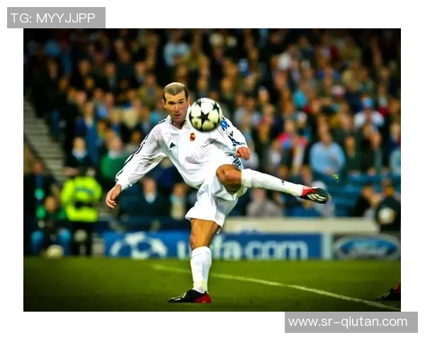 2002年欧冠决赛皇马逆转勒沃库森夺冠的传奇时刻与精彩瞬间回顾 2002年欧冠决赛皇马逆转勒沃库森夺冠的传奇时刻与精彩瞬间回顾