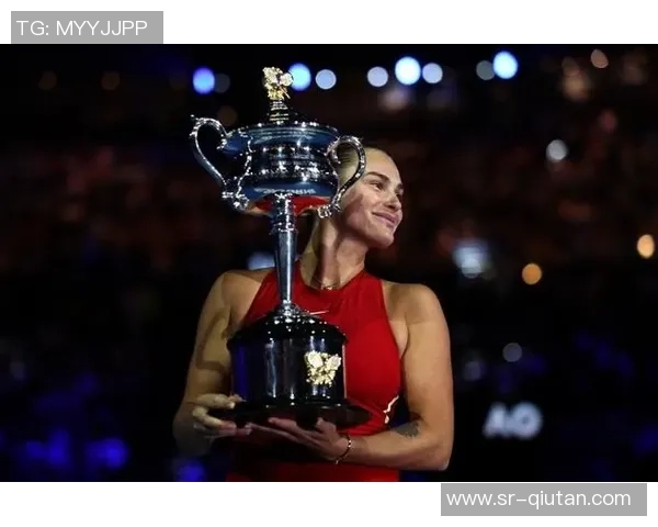 ITF年度世界冠军发布：辛纳力压阿尔卡拉斯，萨巴伦卡无悬念中选